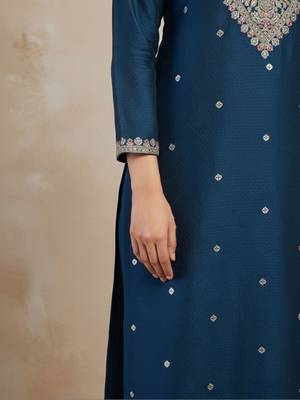 Women Ethnic Motifs Embroidered Regular Thread Work Kurta with Trousers & With Dupatta 6