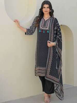 Women Ethnic Motifs Printed Regular Mirror Work Kurta with Trousers & With Dupatta 1