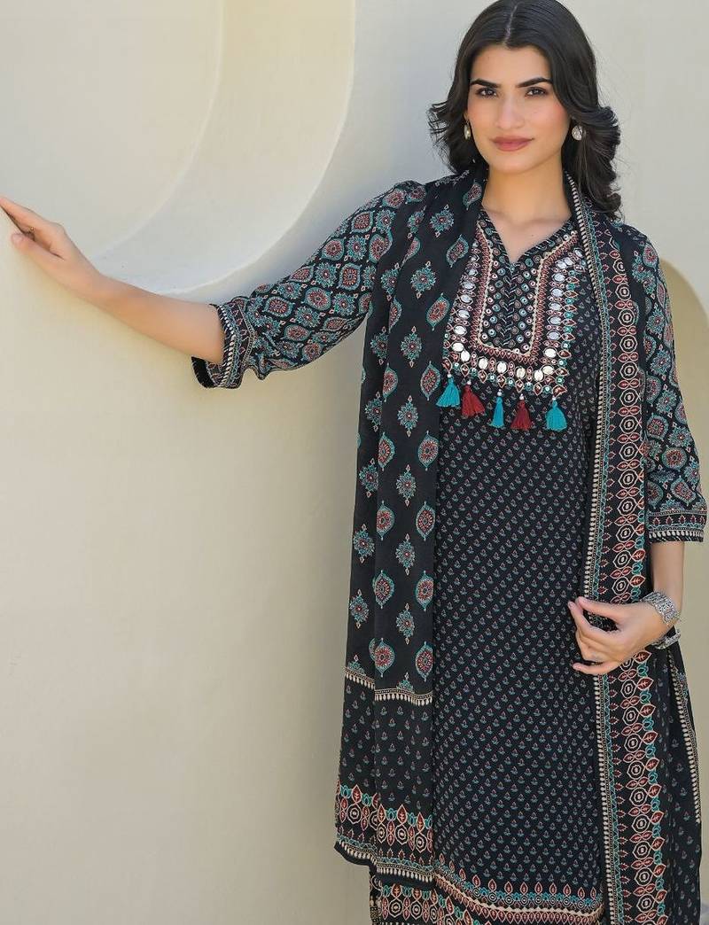 Women Ethnic Motifs Printed Regular Mirror Work Kurta with Trousers & With Dupatta