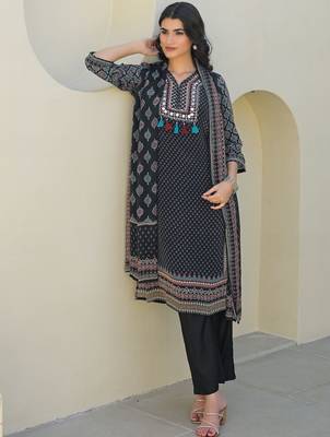 Women Ethnic Motifs Printed Regular Mirror Work Kurta with Trousers & With Dupatta 4