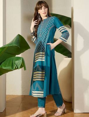 Women  Cotton Printed A-Line Kurta & Trousers 3