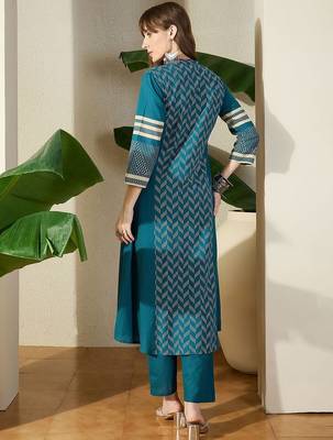 Women  Cotton Printed A-Line Kurta & Trousers 4