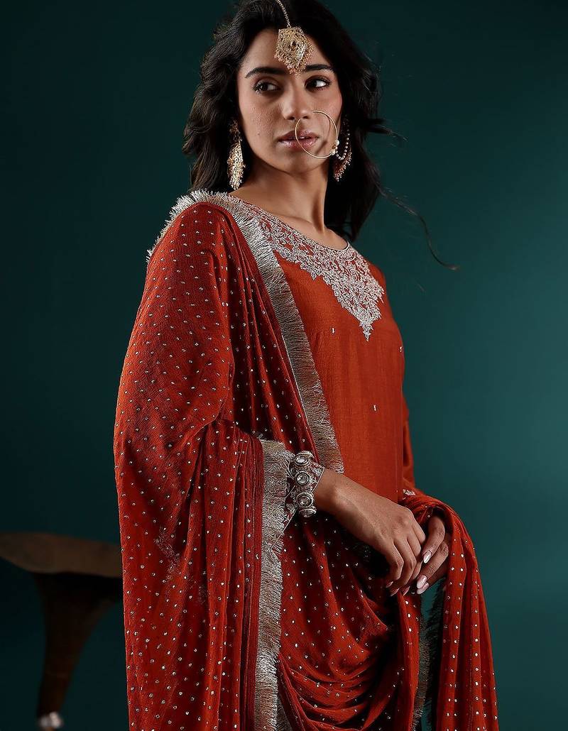 Women Floral Embroidered Regular Kurta with Trousers & With Dupatta