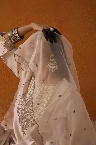 Ethnic Motifs Embroidered Straight Zari Liva Kurta with Trousers & Dupatta