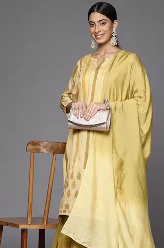 Women Printed Regular Mukaish Kurta with Sharara & With Dupatta