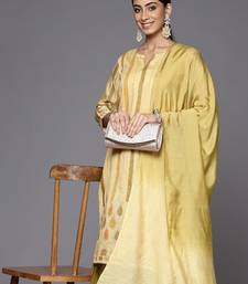Women Printed Regular Mukaish Kurta with Sharara & With Dupatta