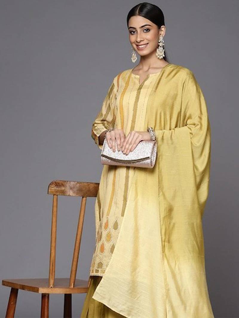 Women Printed Regular Mukaish Kurta with Sharara & With Dupatta