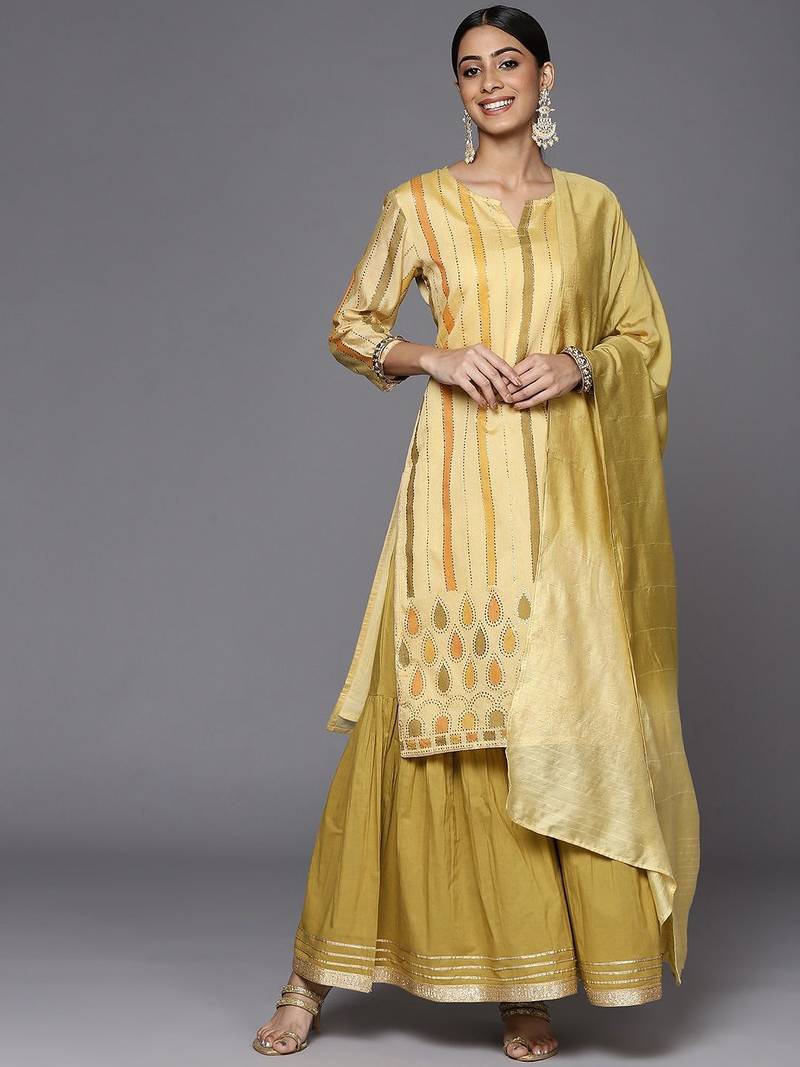 Women Printed Regular Mukaish Kurta with Sharara & With Dupatta