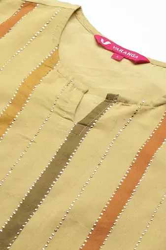 Women Printed Regular Mukaish Kurta with Sharara & With Dupatta