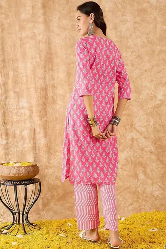 Ethnic Motifs Printed Straight Thread Work Kurta with Trousers
