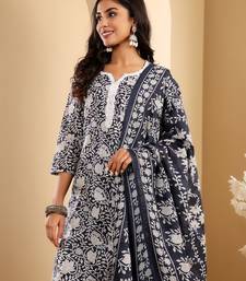 Blue Floral Printed Notch Neck Straight Kurta with Trousers & With Dupatta