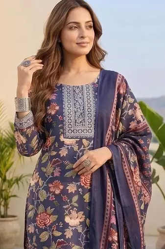 Women Floral Printed Regular Thread Work Kurta with Trousers & With Dupatta