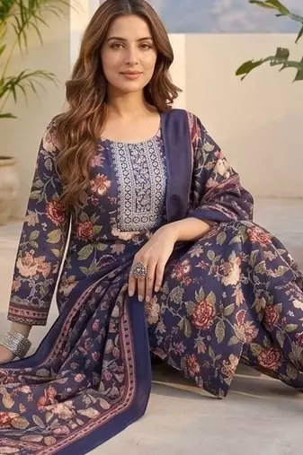 Women Floral Printed Regular Thread Work Kurta with Trousers & With Dupatta