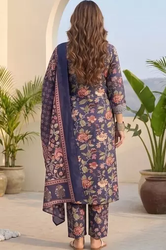 Women Floral Printed Regular Thread Work Kurta with Trousers & With Dupatta