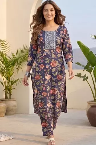 Women Floral Printed Regular Thread Work Kurta with Trousers & With Dupatta