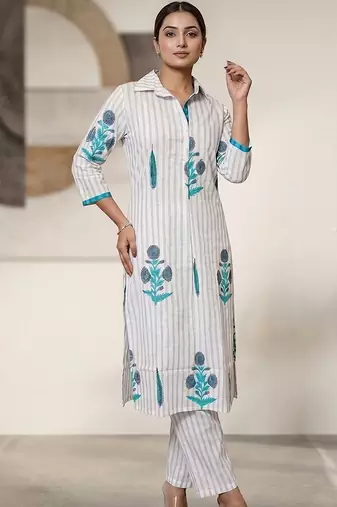 Women Printed Regular Kurta with Trousers