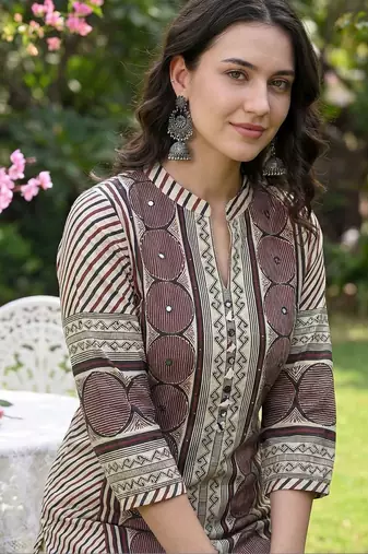 Women Printed Regular Mirror Work  Cotton Kurta with Trousers