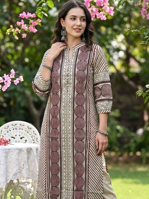 Women Printed Regular Mirror Work  Cotton Kurta with Trousers 3
