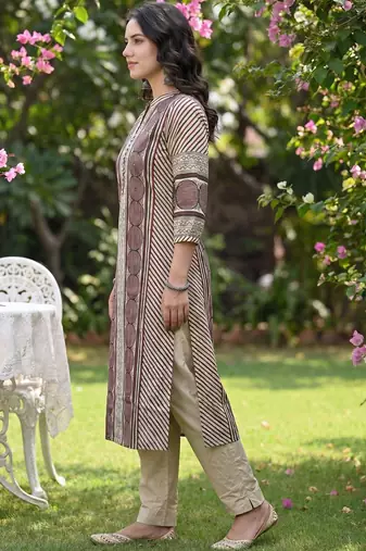Women Printed Regular Mirror Work  Cotton Kurta with Trousers