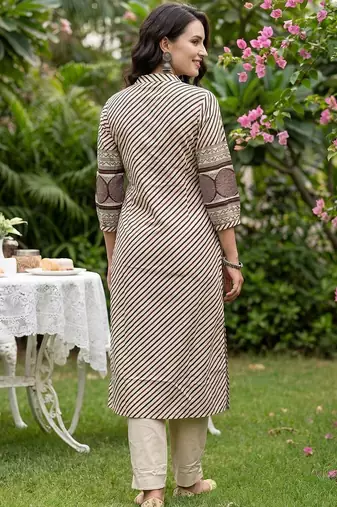 Women Printed Regular Mirror Work  Cotton Kurta with Trousers