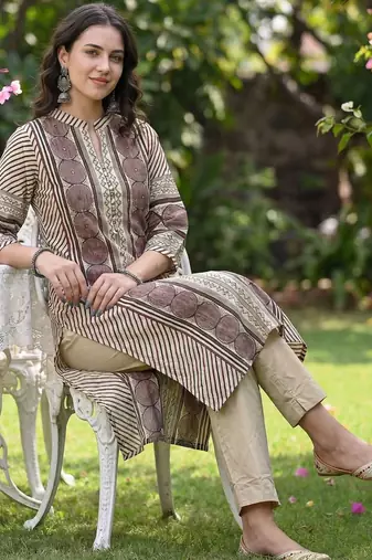 Women Printed Regular Mirror Work  Cotton Kurta with Trousers