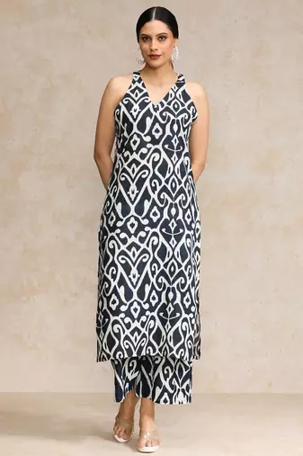 Women Printed Regular Pure Cotton Kurta with Trousers