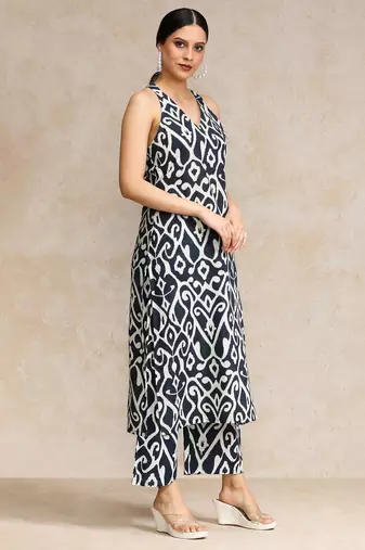 Women Printed Regular Pure Cotton Kurta with Trousers