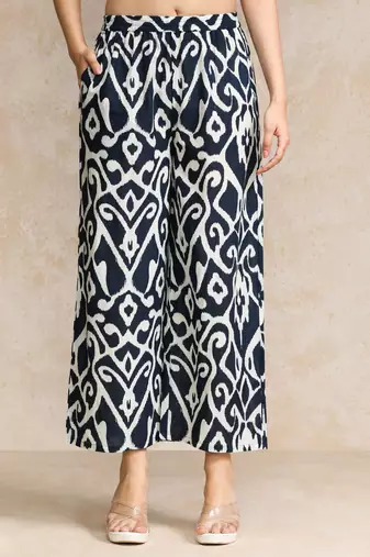 Women Printed Regular Pure Cotton Kurta with Trousers
