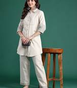 Ethnic Motifs Embroidered Thread Work Kurti with Trousers