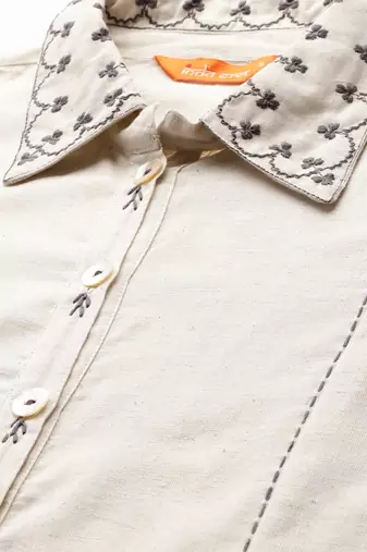 Ethnic Motifs Embroidered Thread Work Kurti with Trousers