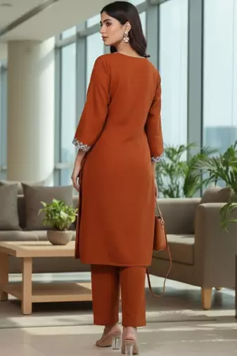 Women Ethnic Motifs Embroidered Regular Thread Work Kurta with Trousers
