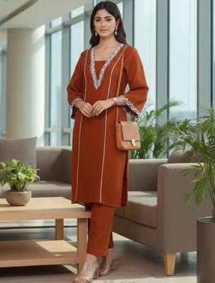 Women Ethnic Motifs Embroidered Regular Thread Work Kurta with Trousers 5