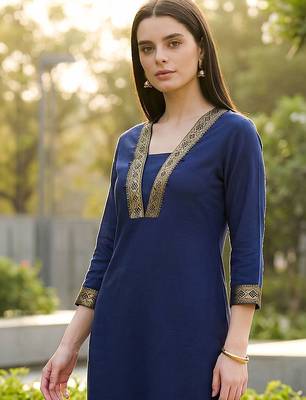 Women Regular Thread Work Kurta with Trousers 2