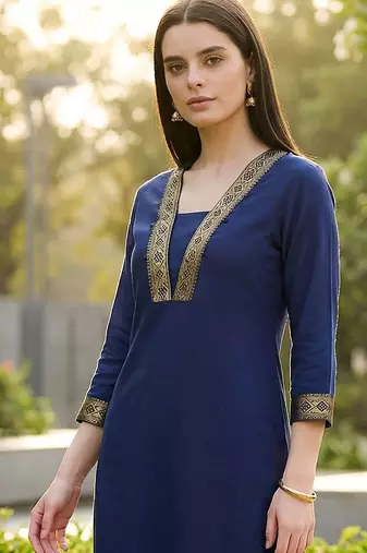 Women Regular Thread Work Kurta with Trousers