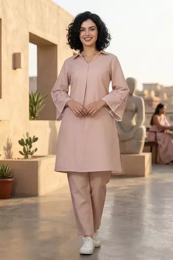 Peach-Coloured Floral Embroidered Shirt Collar Thread Work Kurta With Trousers