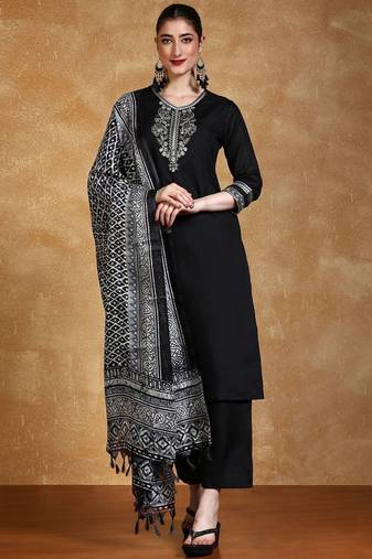 Women Floral Embroidered Kurta with Trousers & Dupatta