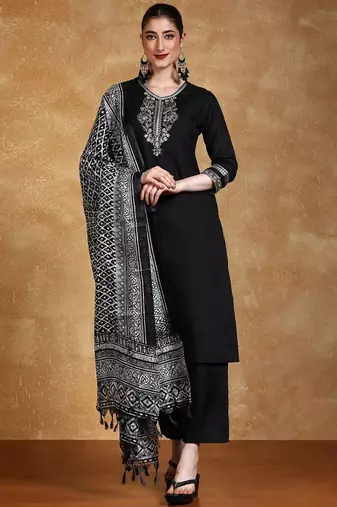 Women Floral Embroidered Kurta with Trousers & Dupatta
