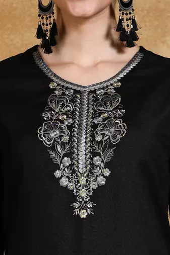 Women Floral Embroidered Kurta with Trousers & Dupatta