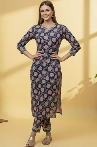 Women Floral Printed Regular Kurta with Trousers & With Dupatta
