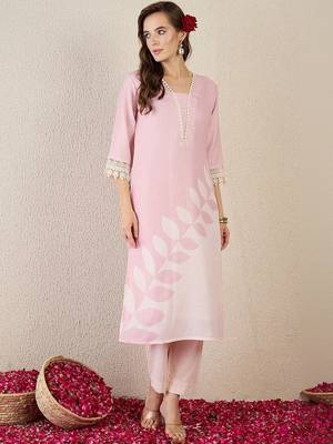Women Floral Printed Regular Thread Work Linen Kurta with Trousers & With Dupatta 1