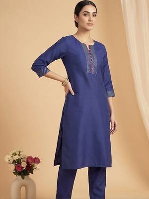 Women Ethnic Motifs Regular Kurta with Trousers & With Dupatta 2