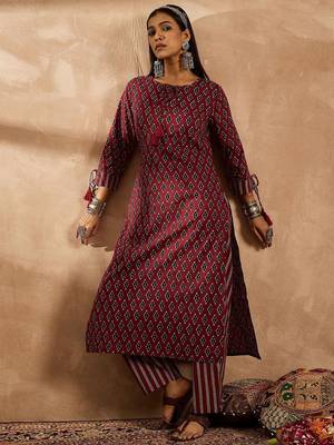 Women Ethnic Motifs Printed Regular Pure Cotton Kurta with Palazzos 1