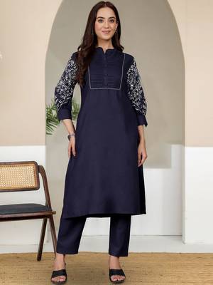Women Embroidered Balloon Sleeve Kurta With Trouser 1
