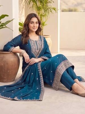Women Ethnic Motifs Embroidered Regular Thread Work Kurta with Trousers & With Dupatta 2