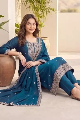 Women Ethnic Motifs Embroidered Regular Thread Work Kurta with Trousers & With Dupatta