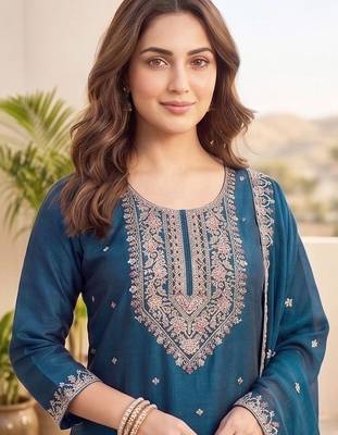 Women Ethnic Motifs Embroidered Regular Thread Work Kurta with Trousers & With Dupatta 3
