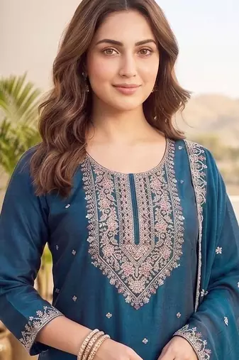 Women Ethnic Motifs Embroidered Regular Thread Work Kurta with Trousers & With Dupatta