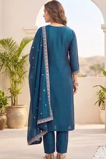 Women Ethnic Motifs Embroidered Regular Thread Work Kurta with Trousers & With Dupatta