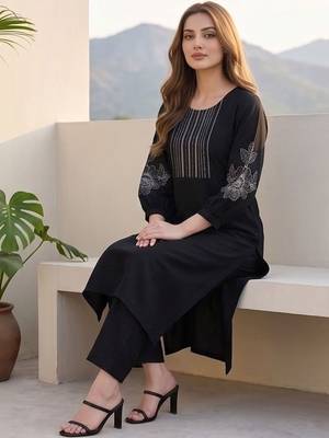 Women Ethnic Motifs Embroidered Regular Thread Work Kurta with Trousers 5