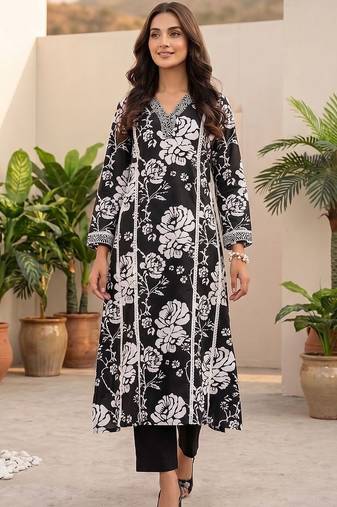 Women Floral Printed Regular Thread Work Pure Cotton Kurta with Trousers